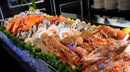 Lobster%20and%20Seafood%20buffet%20at%20Spices%20Cafe%20Concorde%20Hotel%20Singapore